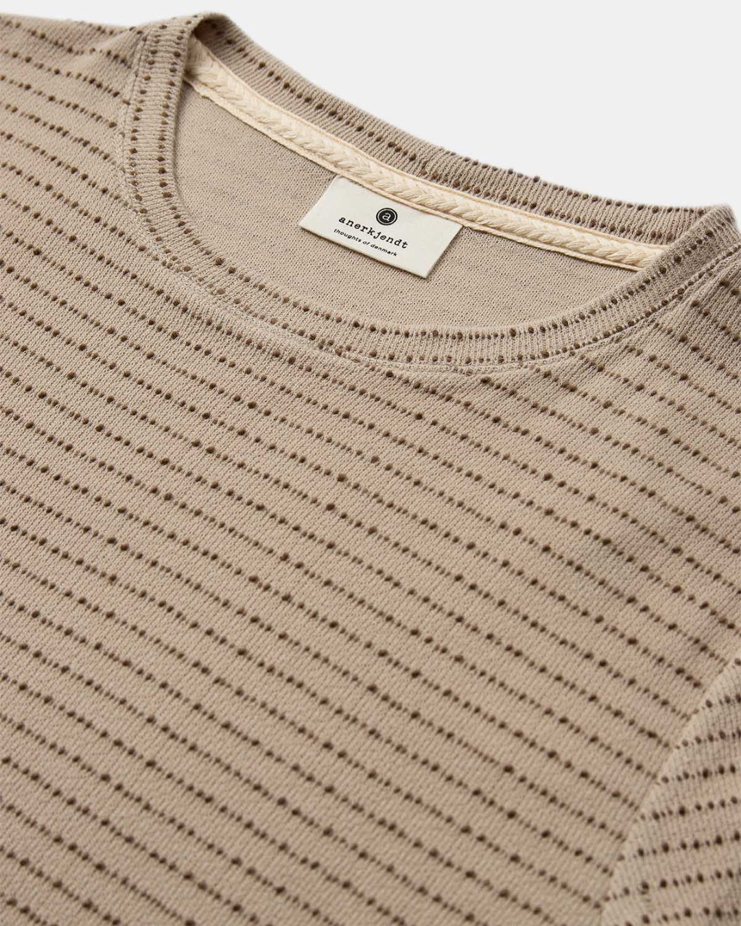 Aksail sweat