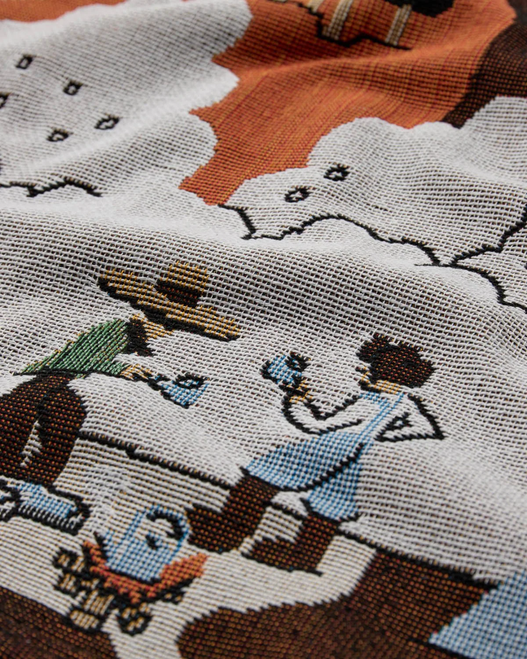 Akknut Intarsia knit