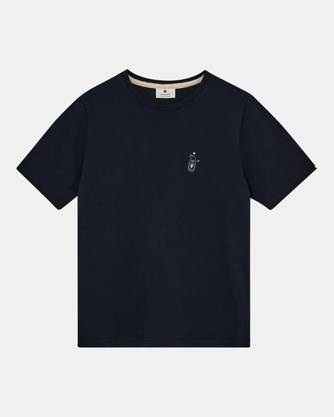 Akkikki seasonal tee