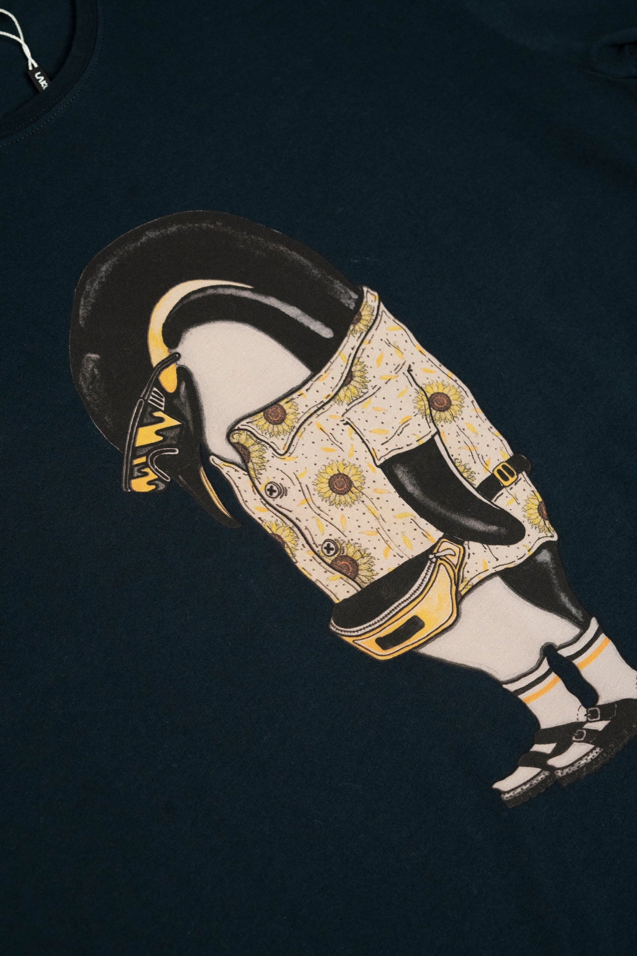 Pilgrim penguin T-shirt