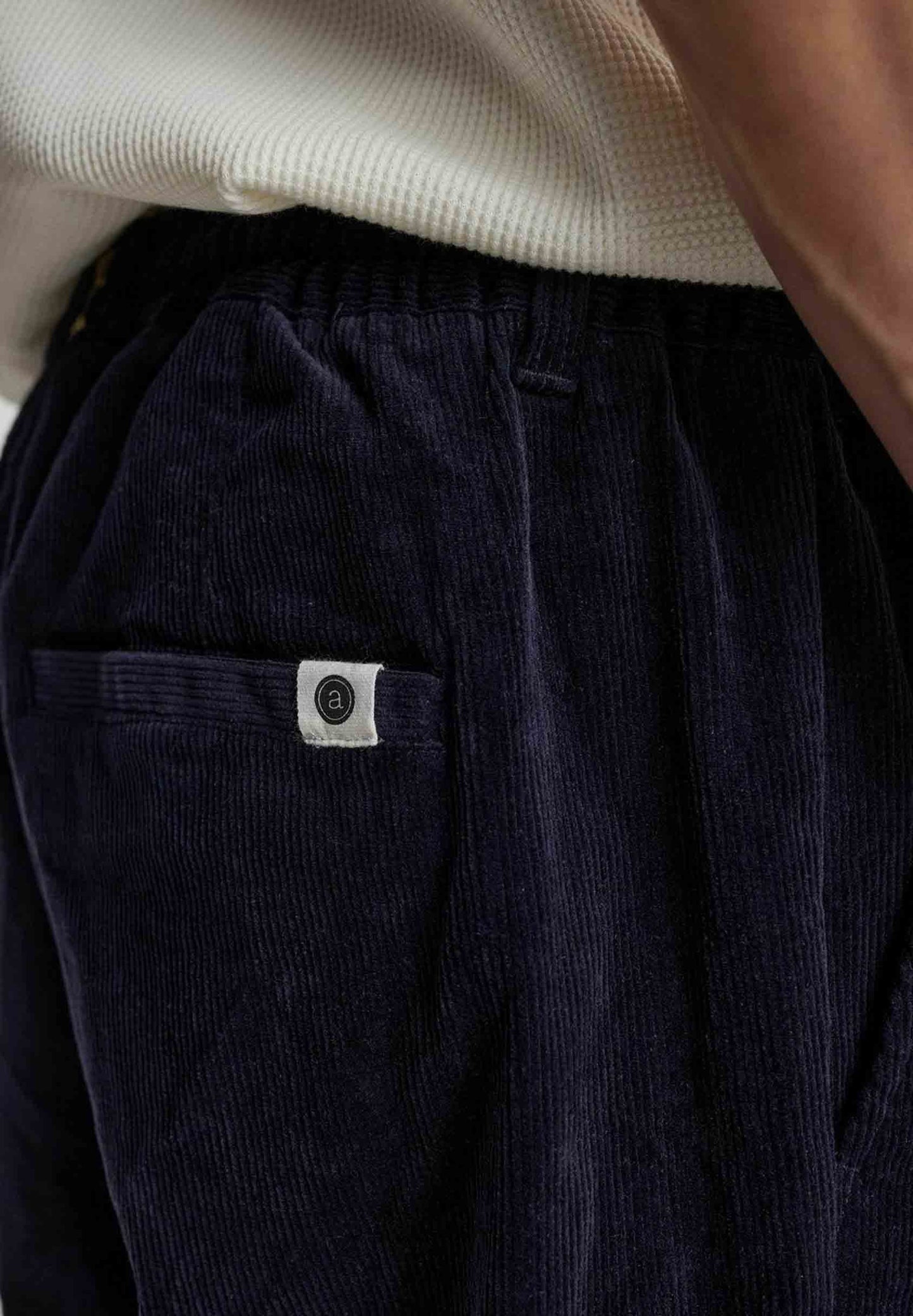 Akjan elastic cord pants 