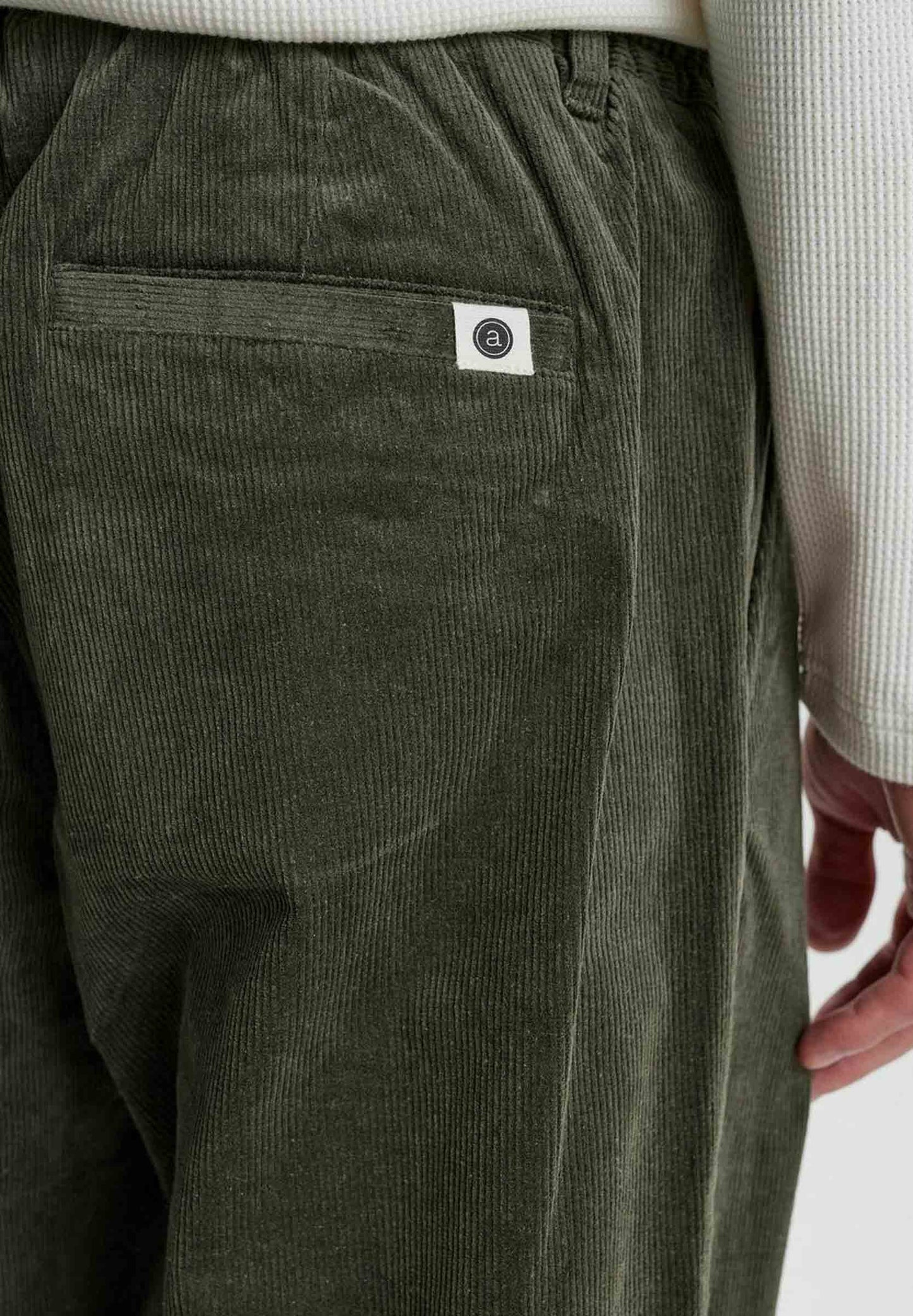 Akjan elastic cord pants 