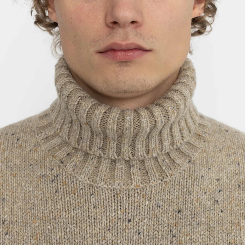 Revolution 6568 turtleneck