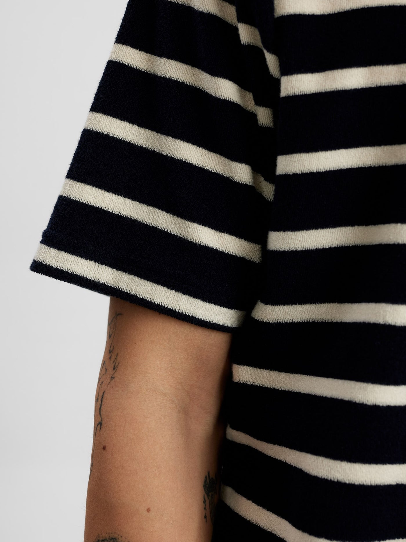 Akkikki frotte stripe tee