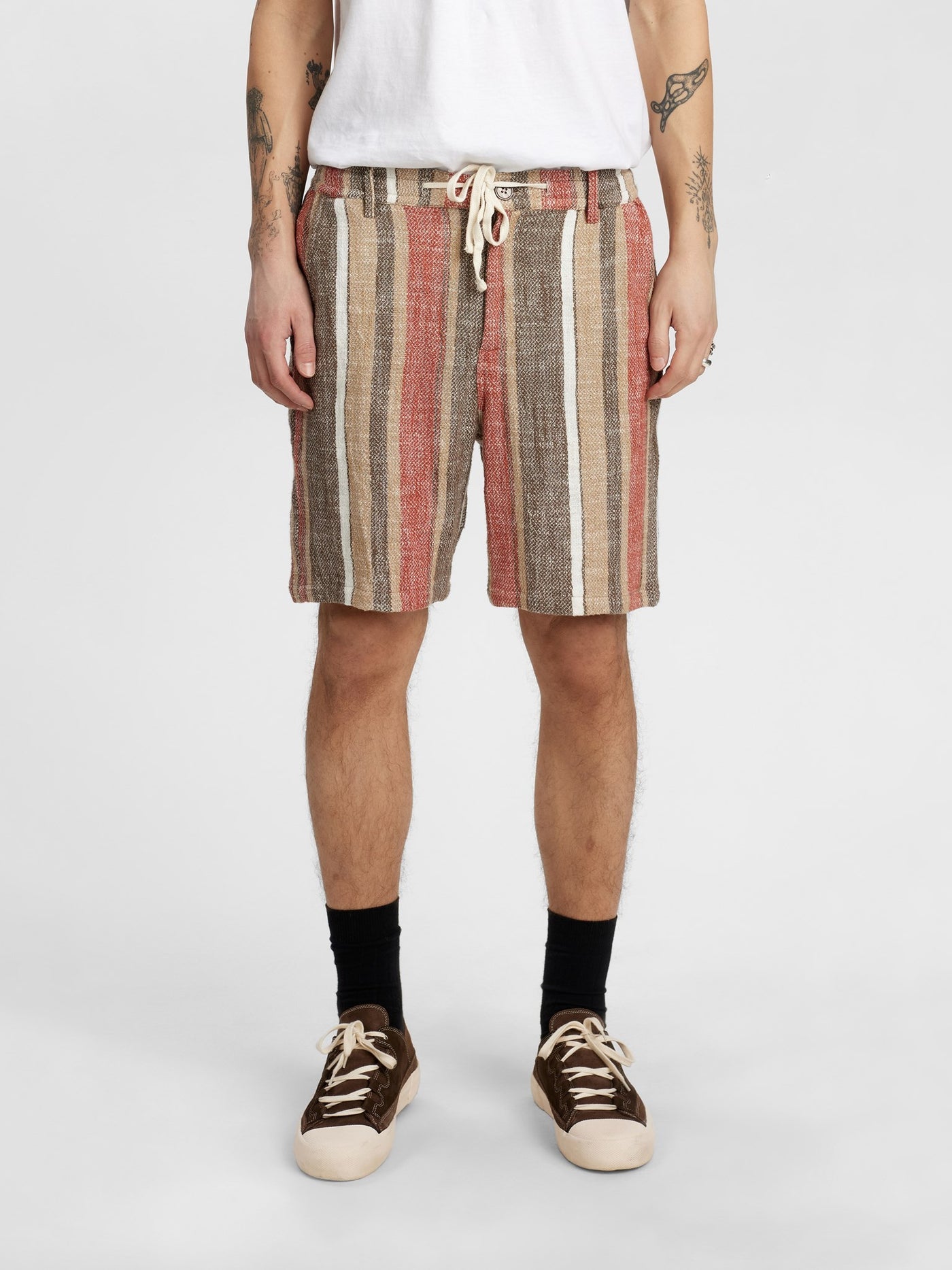 Akjan structure shorts cub