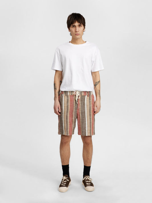 Akjan structure shorts cub